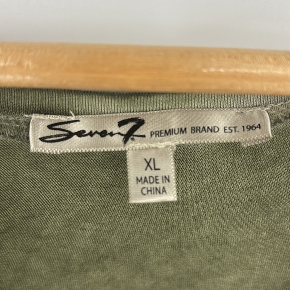 Seven7 Short-Sleeved V-Neck Crisscross High-Low Tee Women’s Size XL in Green - Picture 3 of 6